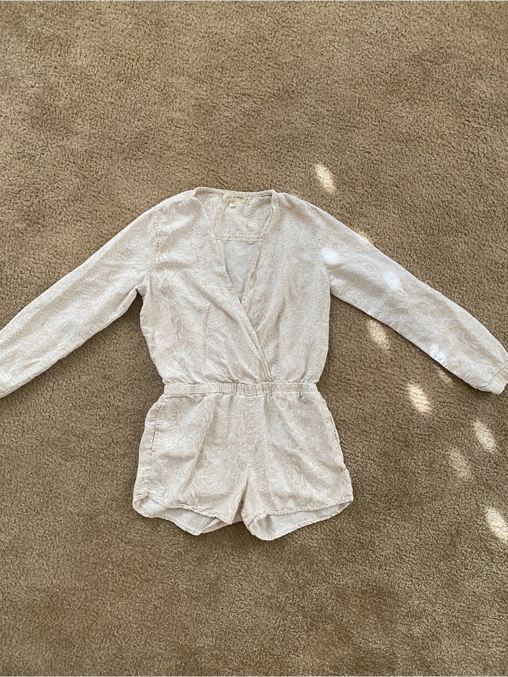 Cloth & Stone Beige Snake Print Linen Blend Romper Size Small